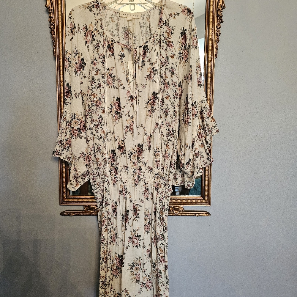 Floral Maxi Dress with Ruffle Sleeves